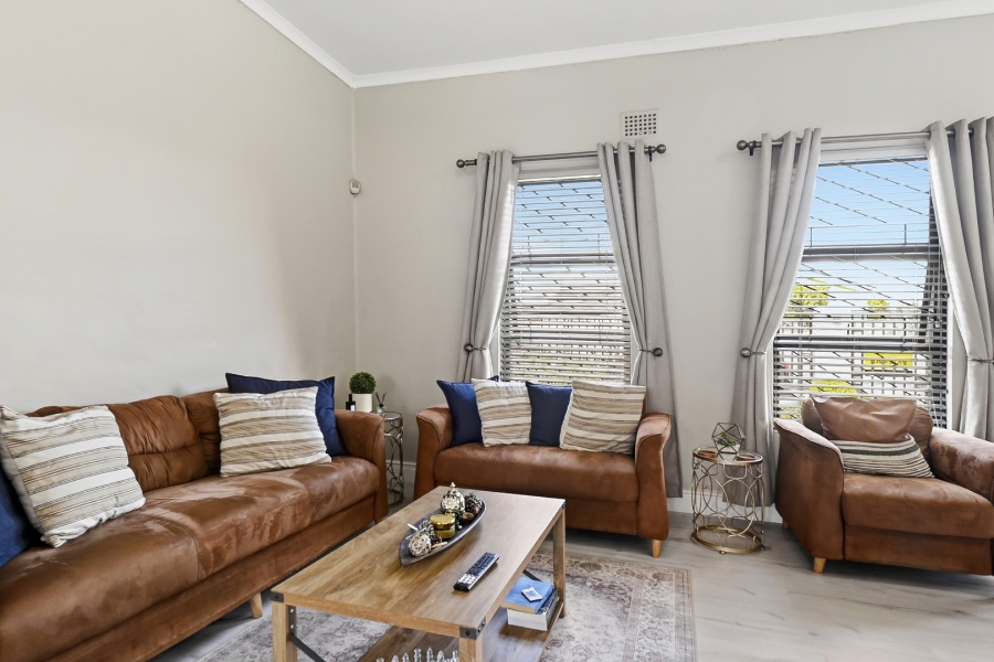 3 Bedroom Property for Sale in Rondebosch East Western Cape